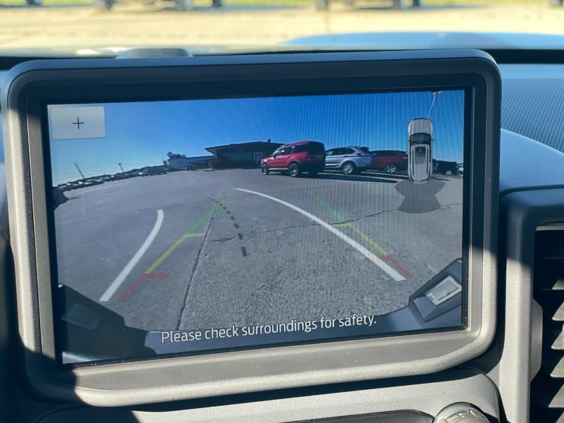 Ford Bronco Sport Vehicle Full-screen Gallery Image 35