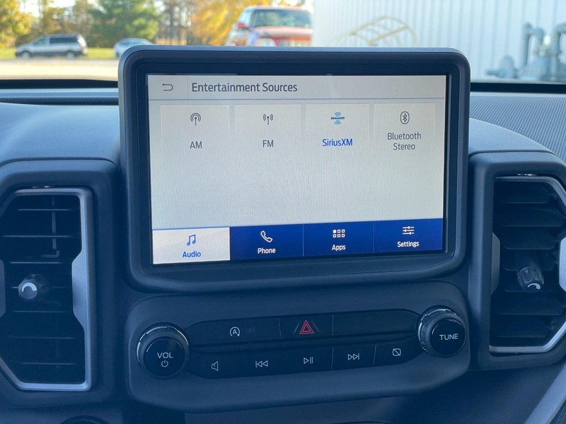 Ford Bronco Sport Vehicle Full-screen Gallery Image 36