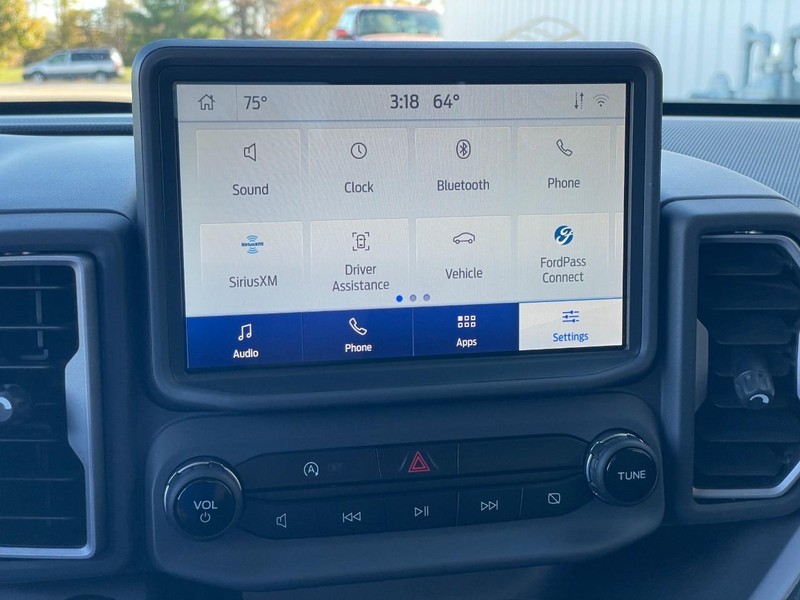 Ford Bronco Sport Vehicle Full-screen Gallery Image 38