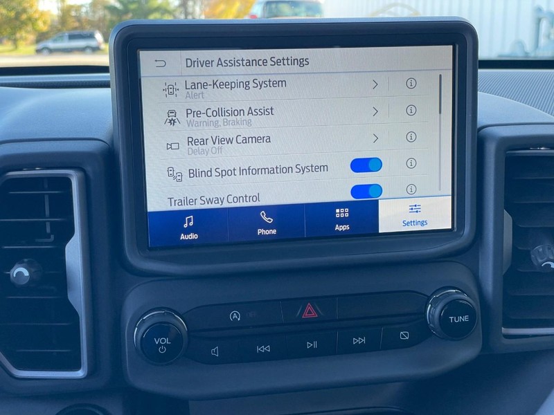 Ford Bronco Sport Vehicle Full-screen Gallery Image 39