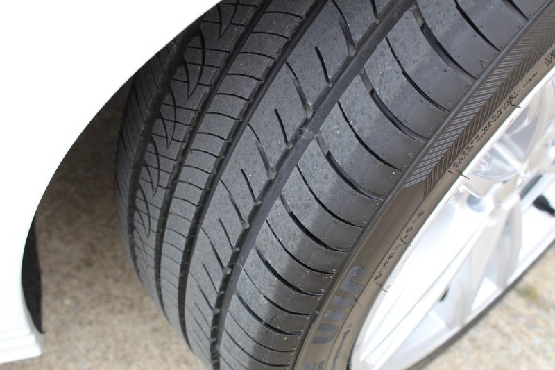 Cadillac CT4 Vehicle Full-screen Gallery Image 09