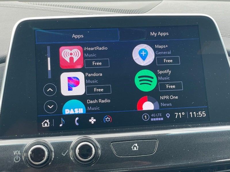 Cadillac CT4 Vehicle Full-screen Gallery Image 36