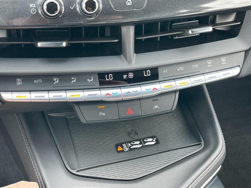 Cadillac CT4 Vehicle Full-screen Gallery Image 40