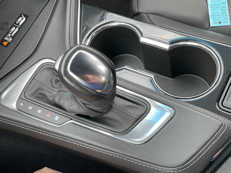 Cadillac CT4 Vehicle Full-screen Gallery Image 41