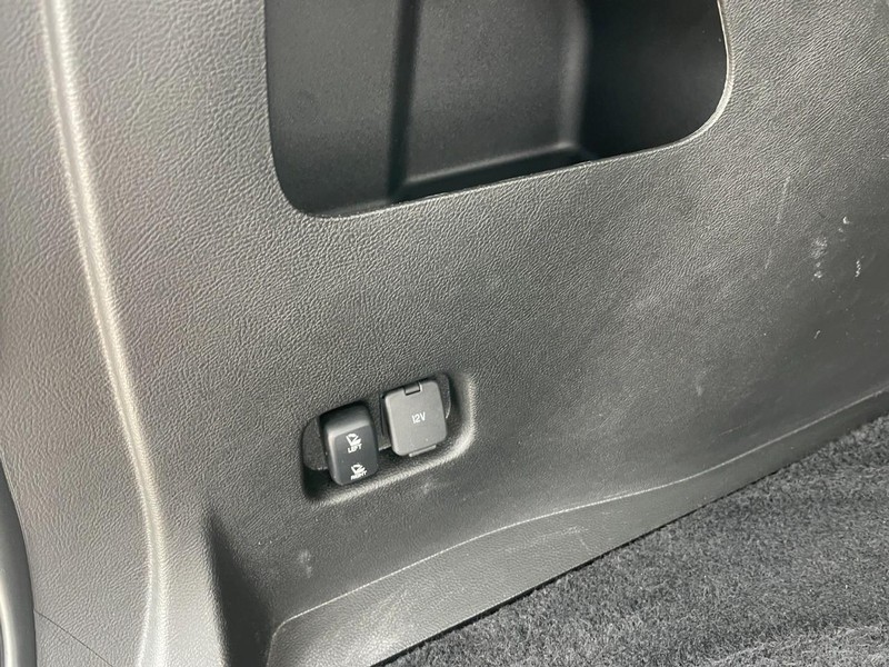 Ford Edge Vehicle Full-screen Gallery Image 13