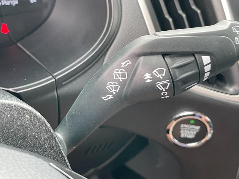 Ford Edge Vehicle Full-screen Gallery Image 28