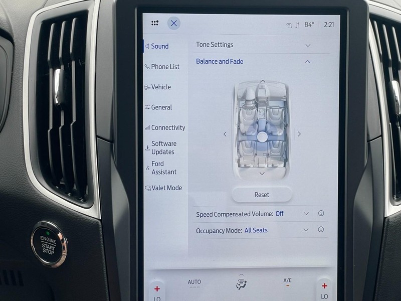 Ford Edge Vehicle Full-screen Gallery Image 36