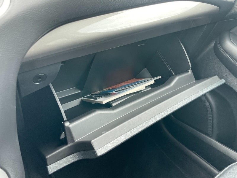 Ford Edge Vehicle Full-screen Gallery Image 43