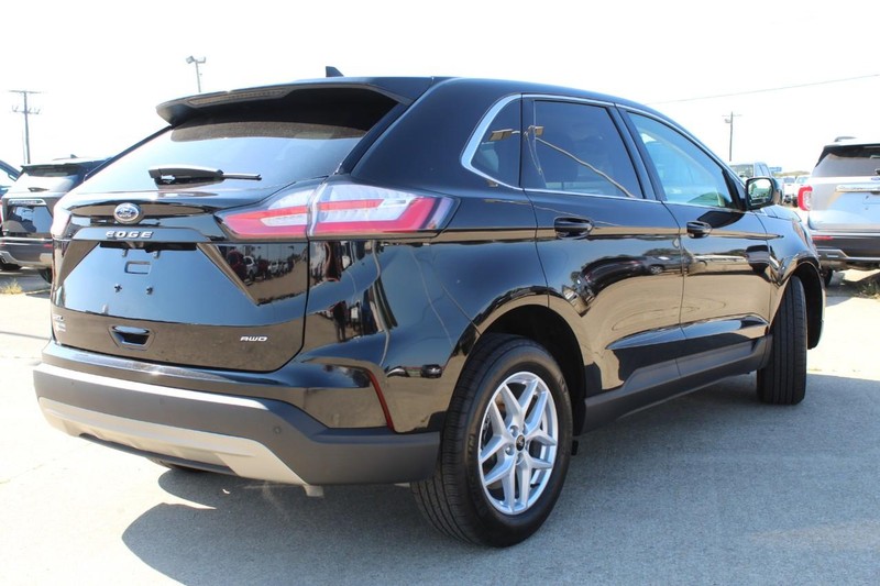 Ford Edge Vehicle Full-screen Gallery Image 04