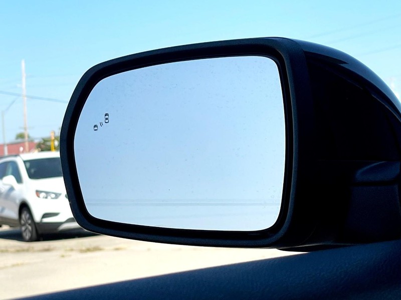 Ford Edge Vehicle Full-screen Gallery Image 31