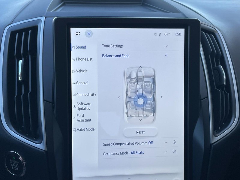 Ford Edge Vehicle Full-screen Gallery Image 36