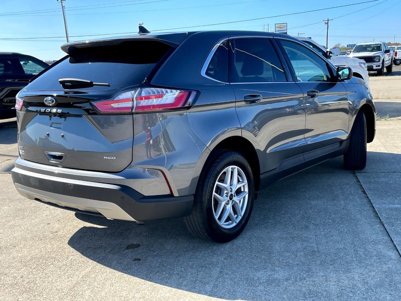 Ford Edge Vehicle Full-screen Gallery Image 03