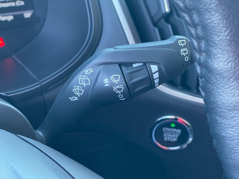 Ford Edge Vehicle Full-screen Gallery Image 29