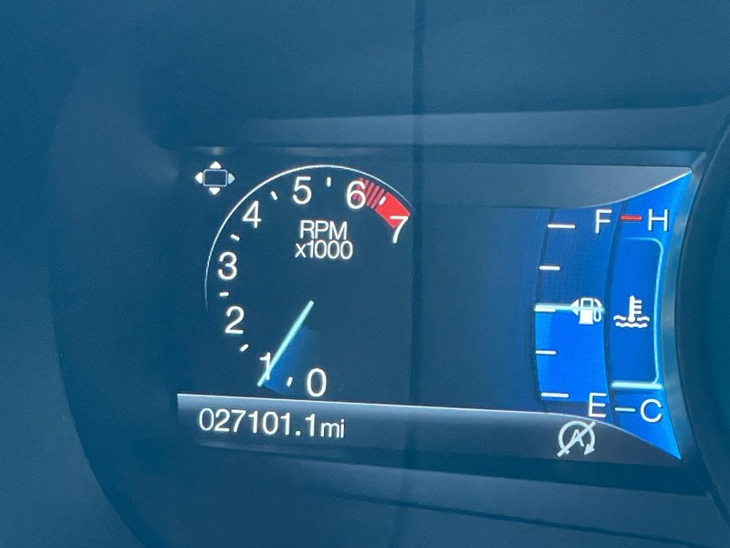 Ford Edge Vehicle Full-screen Gallery Image 31