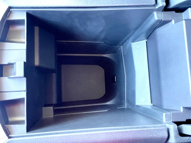 Ford Edge Vehicle Full-screen Gallery Image 43