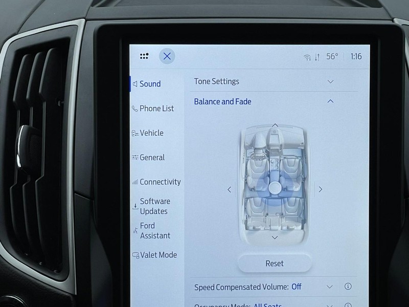 Ford Edge Vehicle Full-screen Gallery Image 37