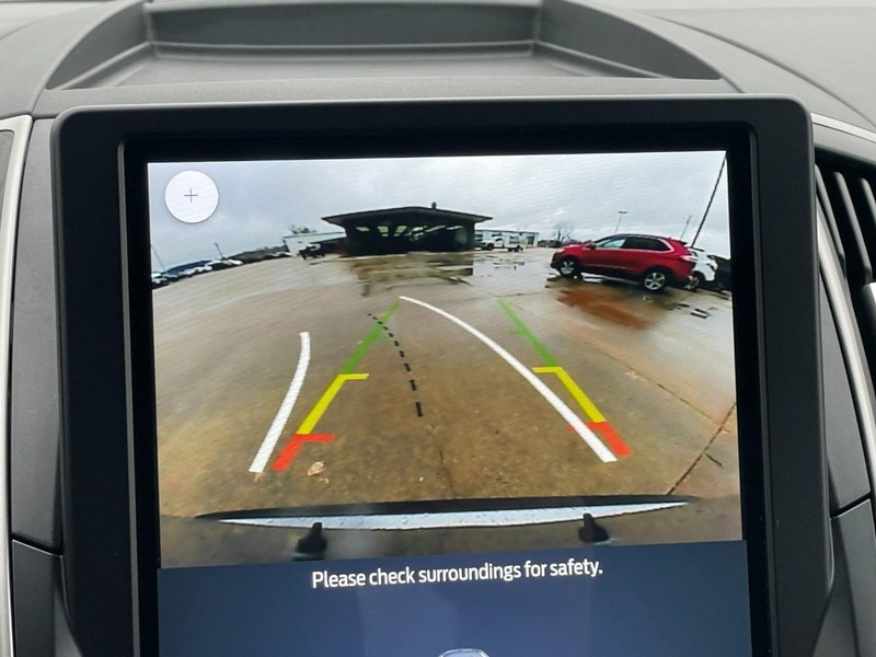 Ford Edge Vehicle Full-screen Gallery Image 40