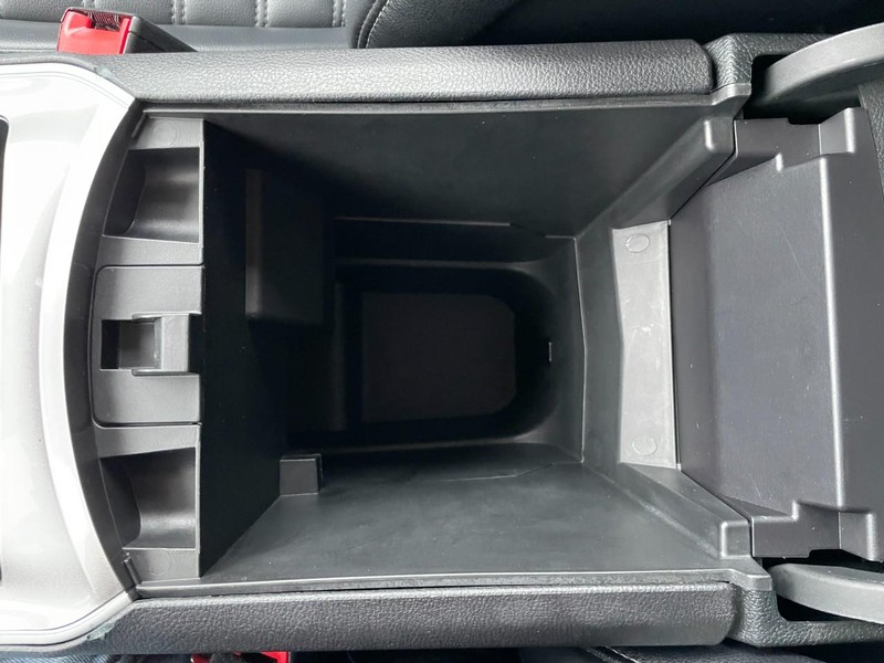 Ford Edge Vehicle Full-screen Gallery Image 44