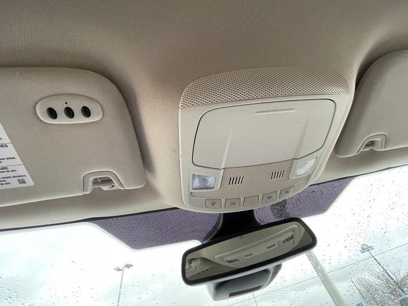 Ford Edge Vehicle Full-screen Gallery Image 46