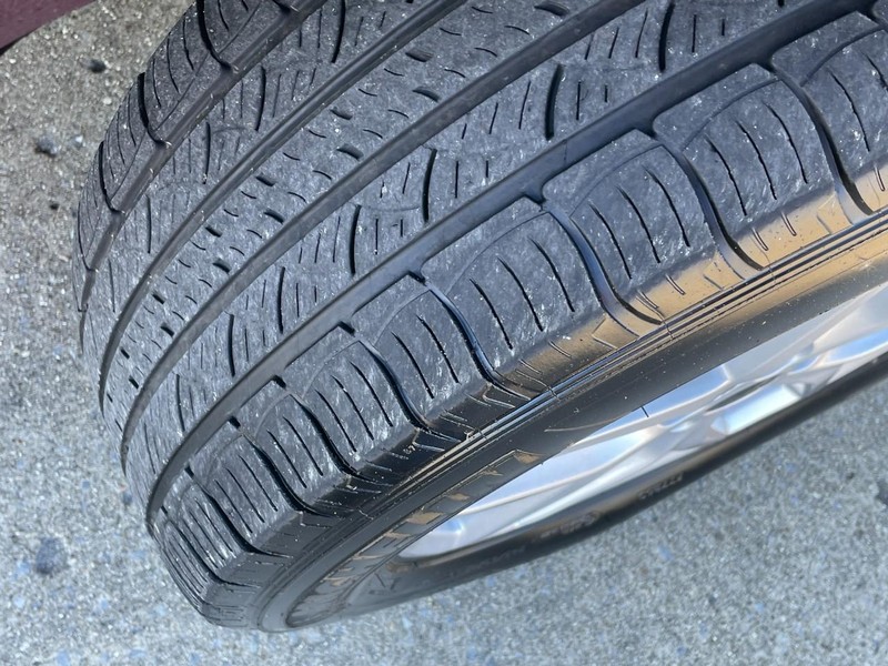 Ford Edge Vehicle Full-screen Gallery Image 08