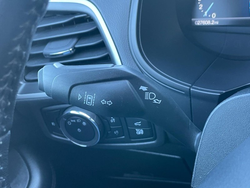 Ford Edge Vehicle Full-screen Gallery Image 28