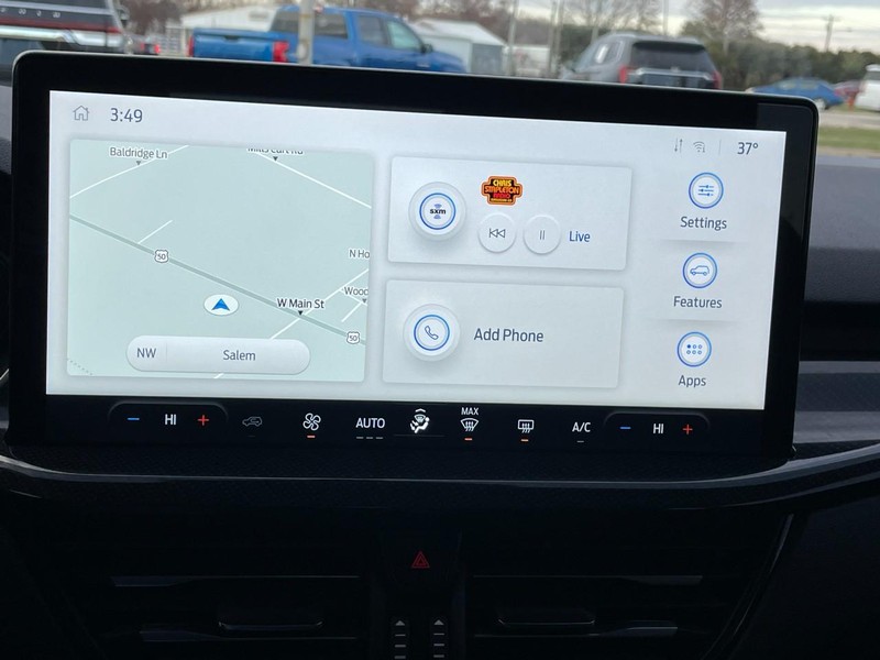 Ford Escape Vehicle Full-screen Gallery Image 34