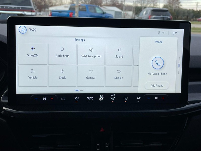 Ford Escape Vehicle Full-screen Gallery Image 37