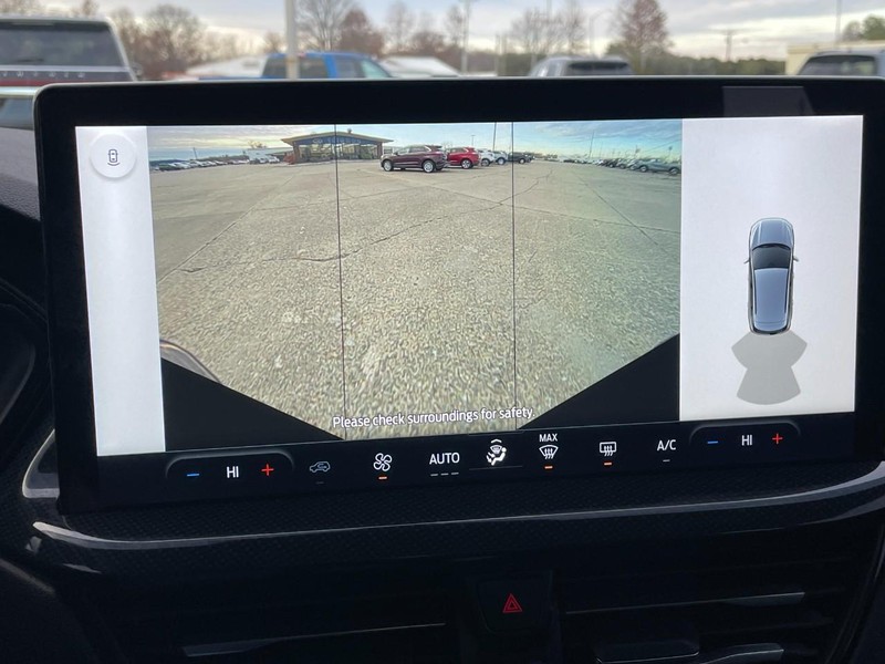 Ford Escape Vehicle Full-screen Gallery Image 47