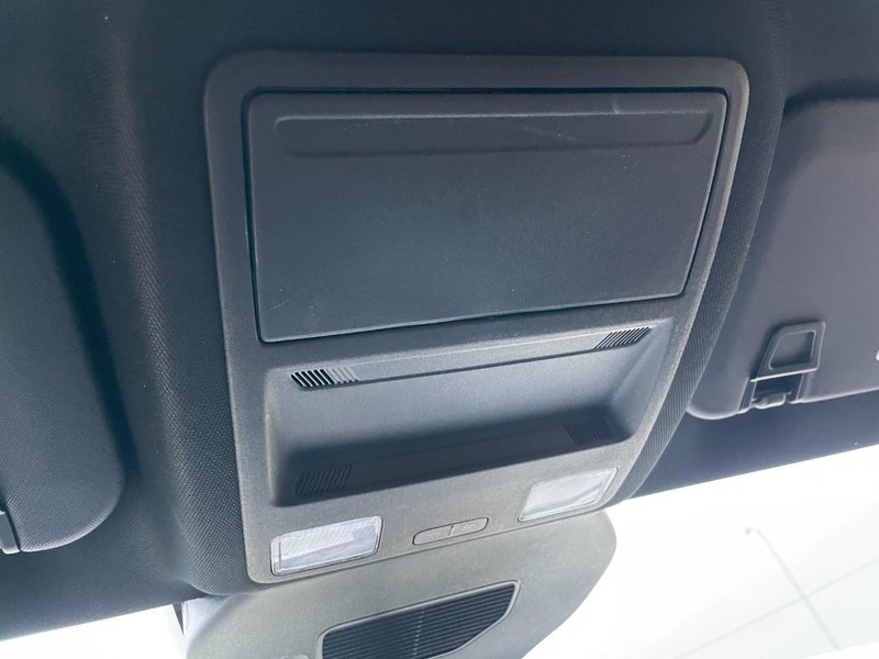 Ford Escape Vehicle Full-screen Gallery Image 54