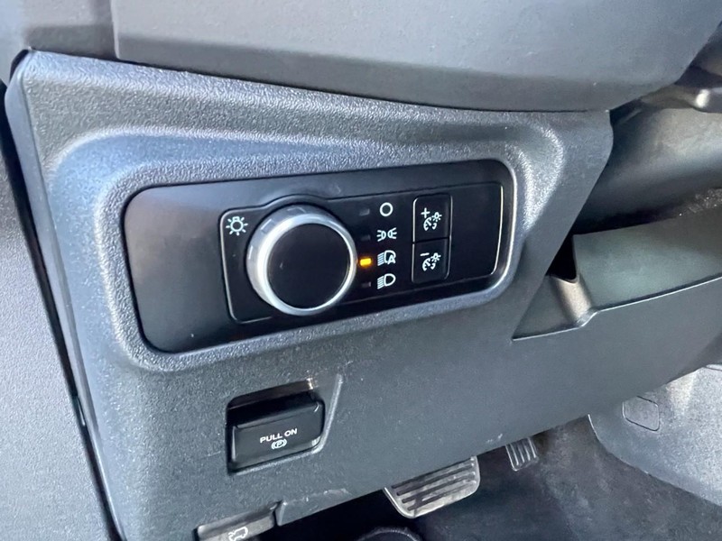 Ford Bronco Vehicle Full-screen Gallery Image 23