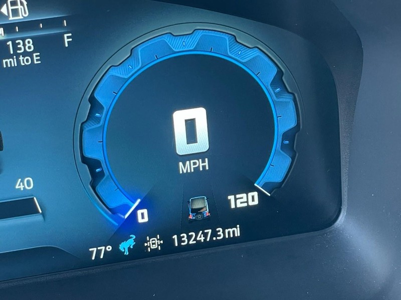 Ford Bronco Vehicle Full-screen Gallery Image 30