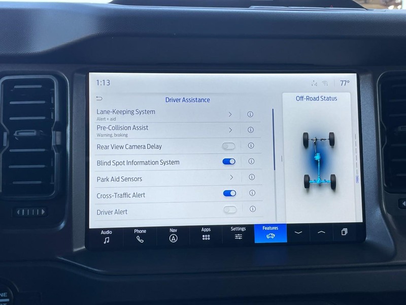 Ford Bronco Vehicle Full-screen Gallery Image 40