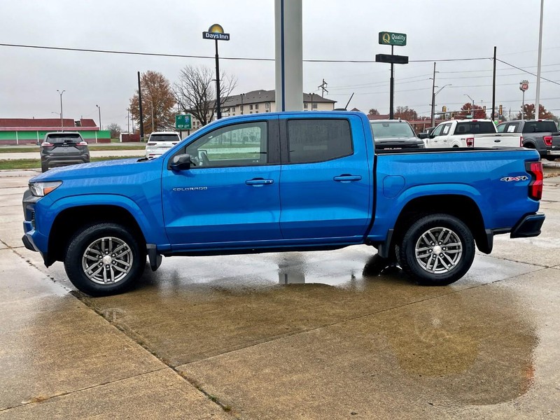 Chevrolet Colorado Vehicle Full-screen Gallery Image 08