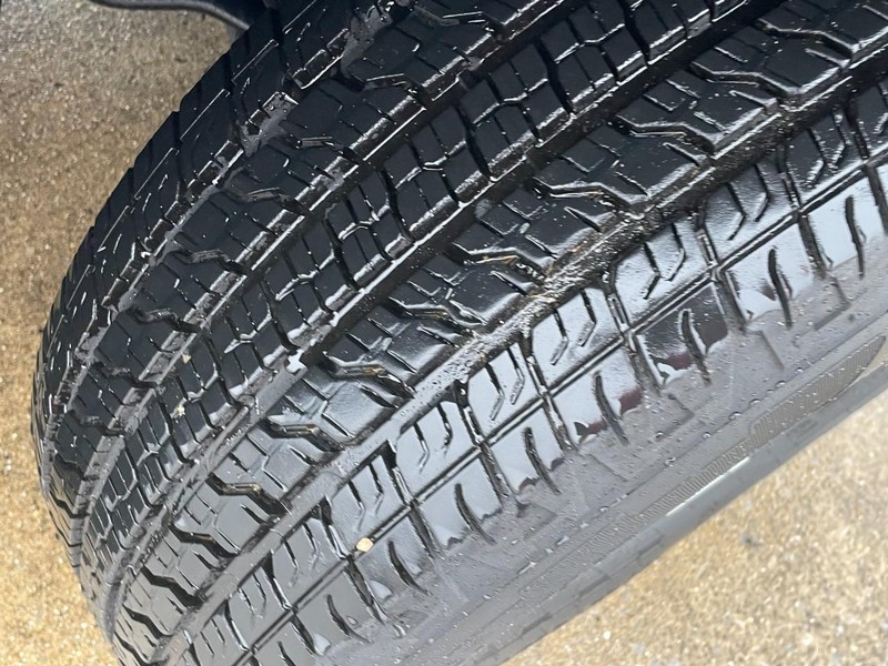 Chevrolet Colorado Vehicle Full-screen Gallery Image 11