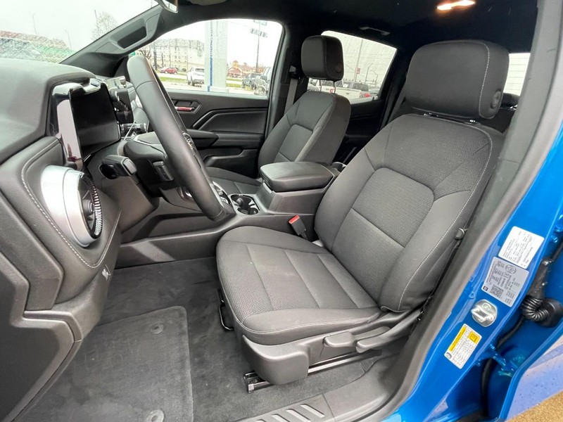 Chevrolet Colorado Vehicle Full-screen Gallery Image 20