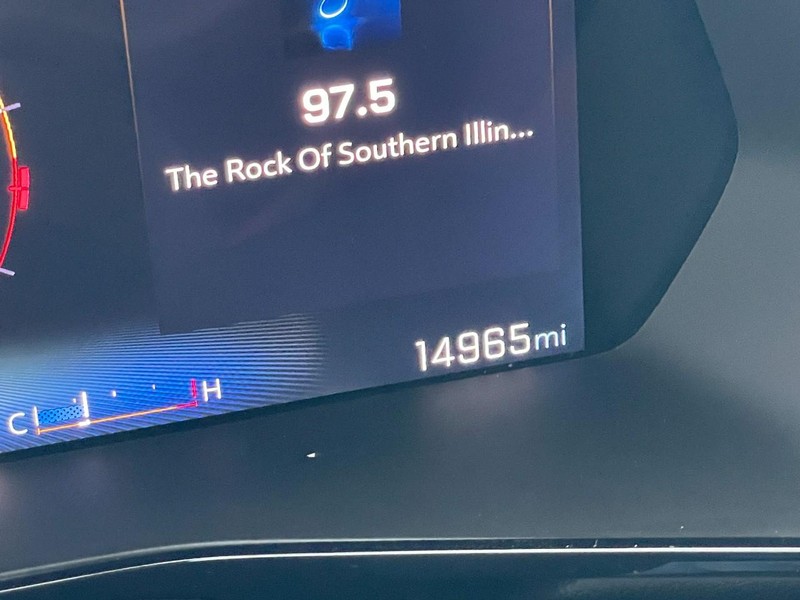 Chevrolet Colorado Vehicle Full-screen Gallery Image 30