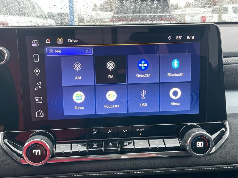 Chevrolet Colorado Vehicle Full-screen Gallery Image 35