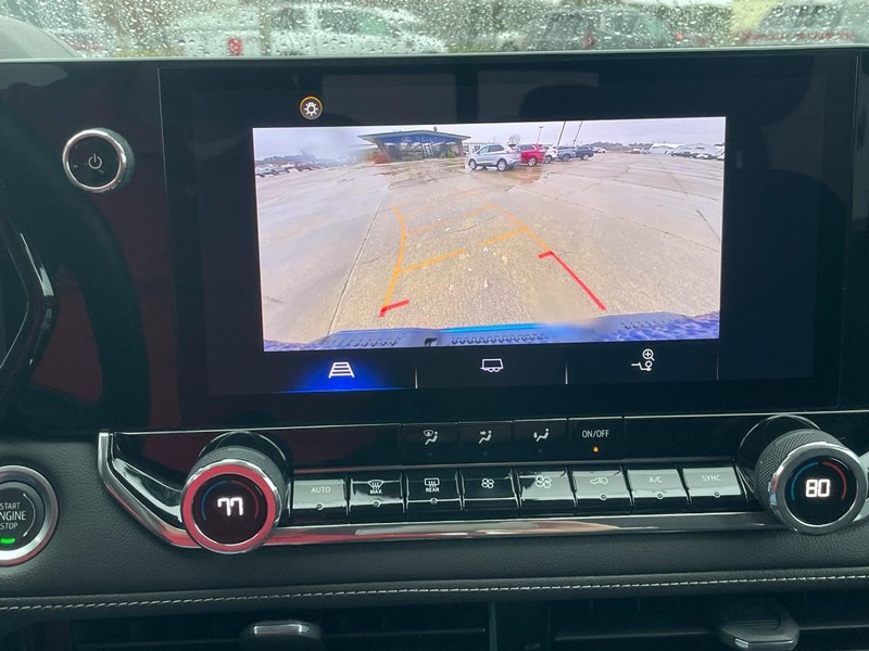 Chevrolet Colorado Vehicle Full-screen Gallery Image 37