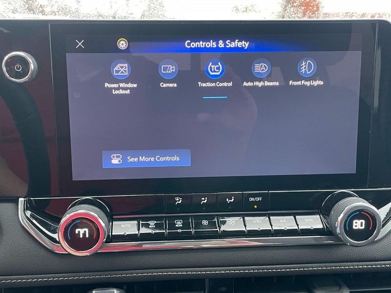 Chevrolet Colorado Vehicle Full-screen Gallery Image 38