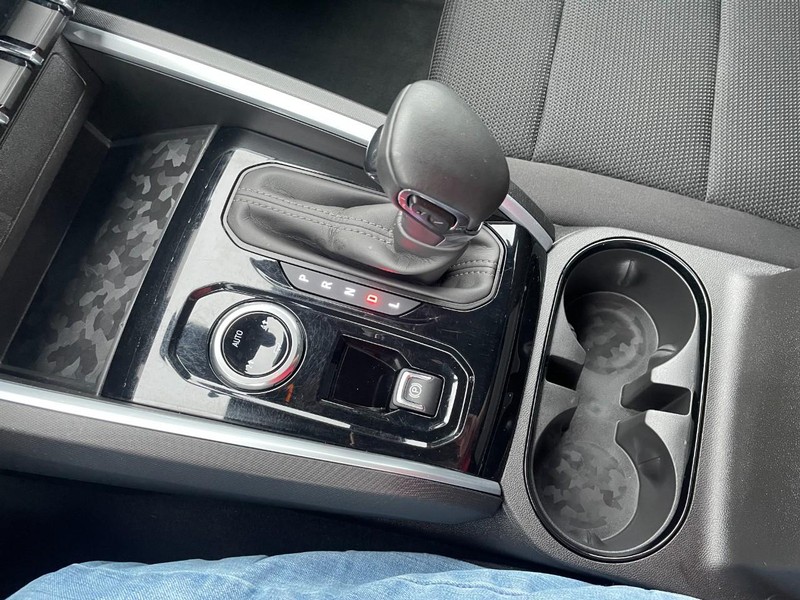 Chevrolet Colorado Vehicle Full-screen Gallery Image 40