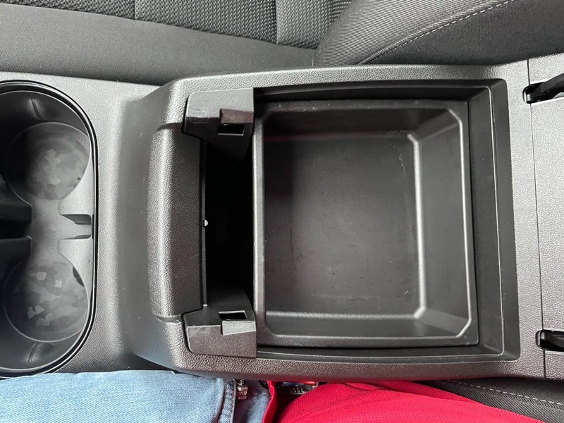 Chevrolet Colorado Vehicle Full-screen Gallery Image 42