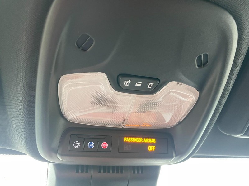 Chevrolet Colorado Vehicle Full-screen Gallery Image 45