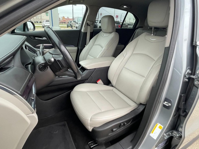 Cadillac XT4 Vehicle Full-screen Gallery Image 20