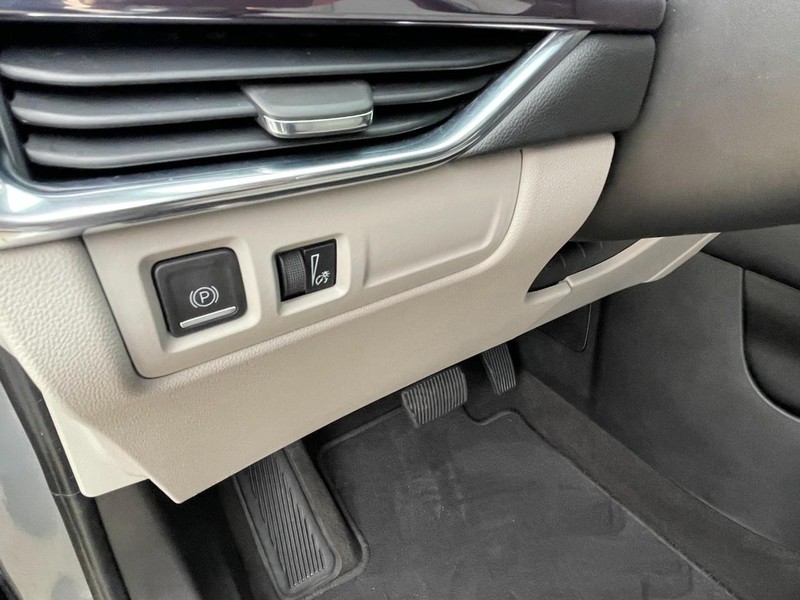 Cadillac XT4 Vehicle Full-screen Gallery Image 21