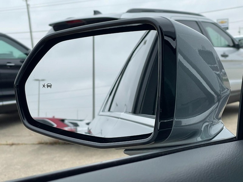 Cadillac XT4 Vehicle Full-screen Gallery Image 30