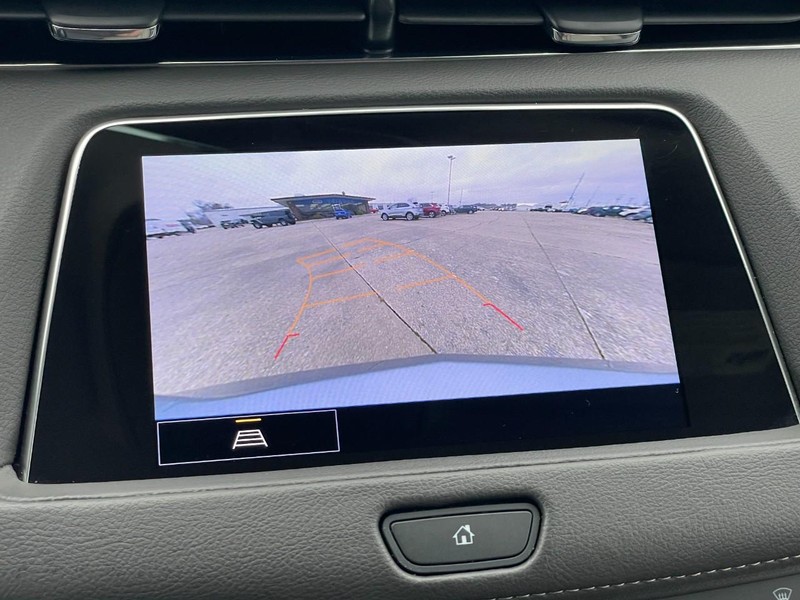 Cadillac XT4 Vehicle Full-screen Gallery Image 37