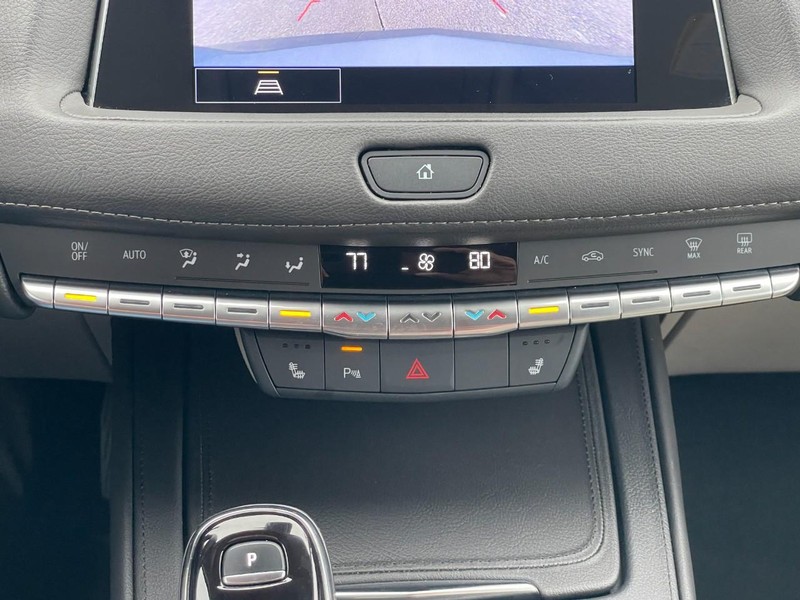 Cadillac XT4 Vehicle Full-screen Gallery Image 38