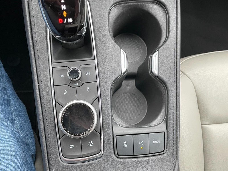 Cadillac XT4 Vehicle Full-screen Gallery Image 41