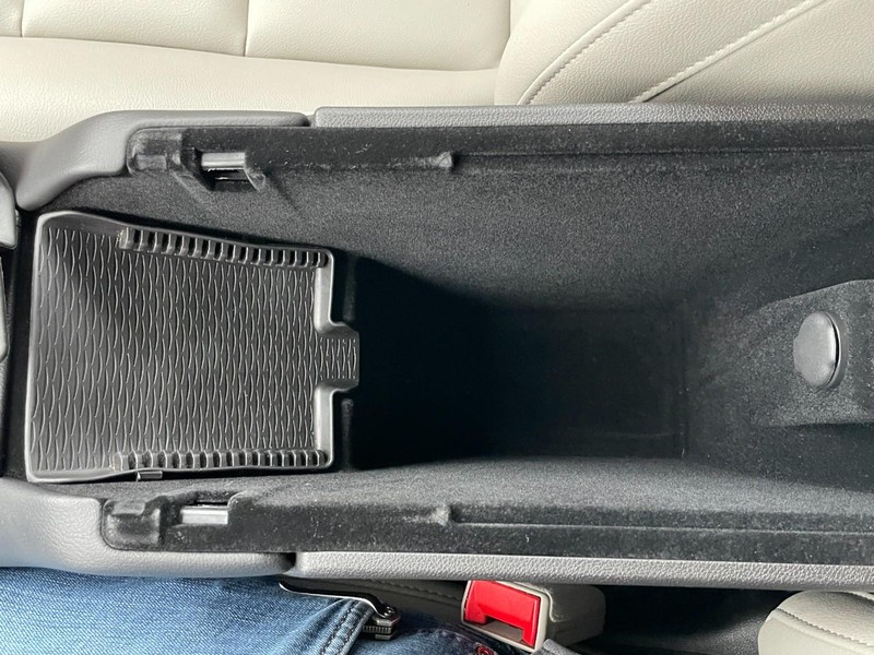 Cadillac XT4 Vehicle Full-screen Gallery Image 44