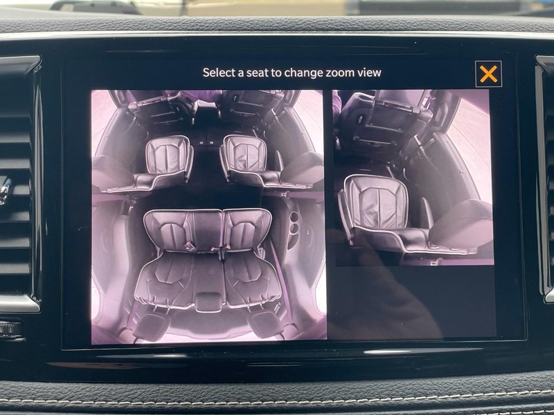 Chrysler Pacifica Vehicle Full-screen Gallery Image 49